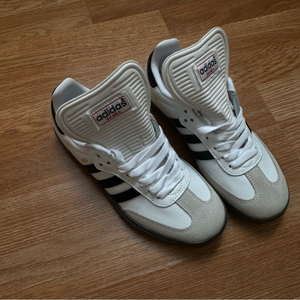 Adidas Sambas